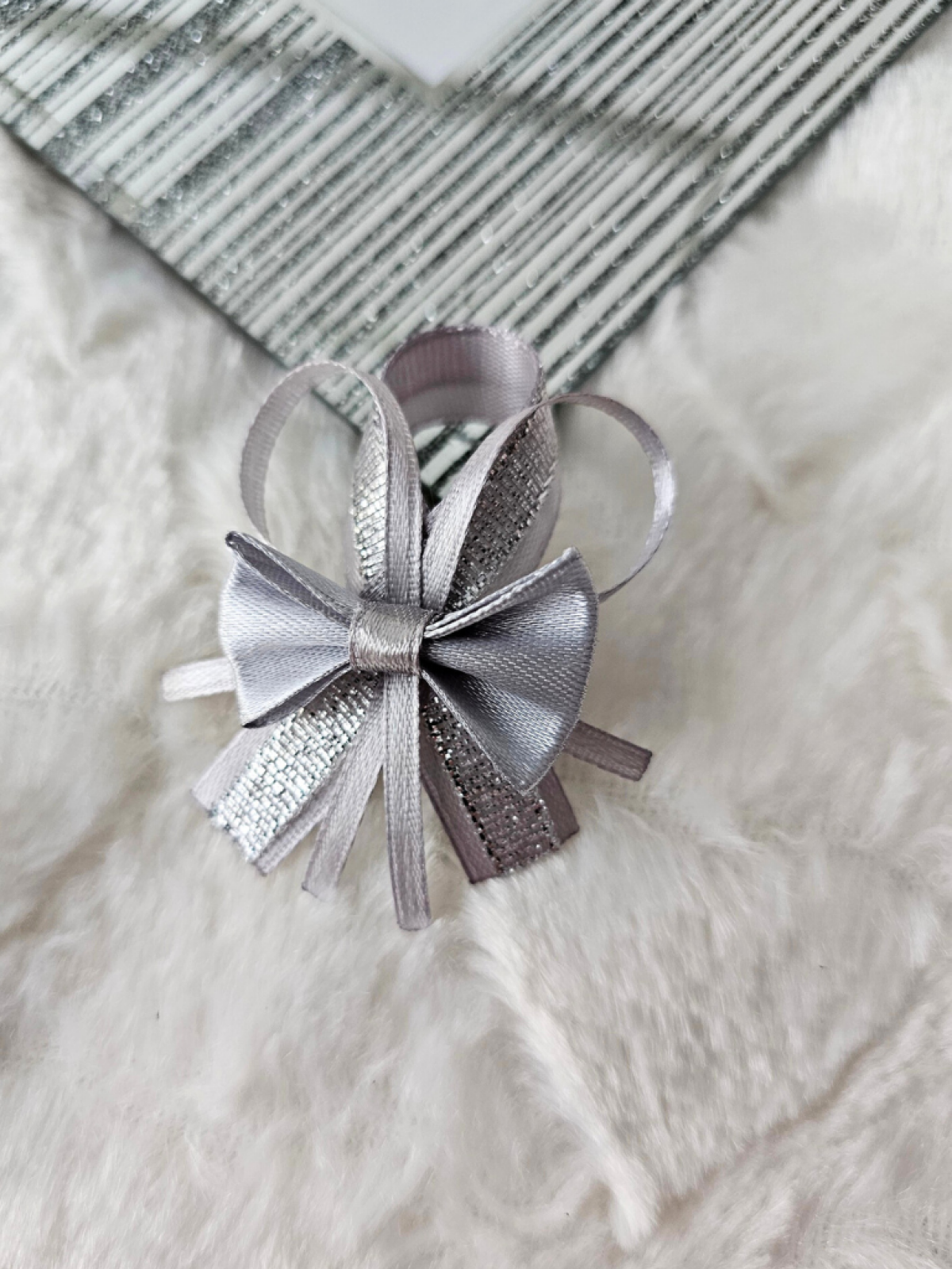 Przypinki dla gości weselnych + srebrne