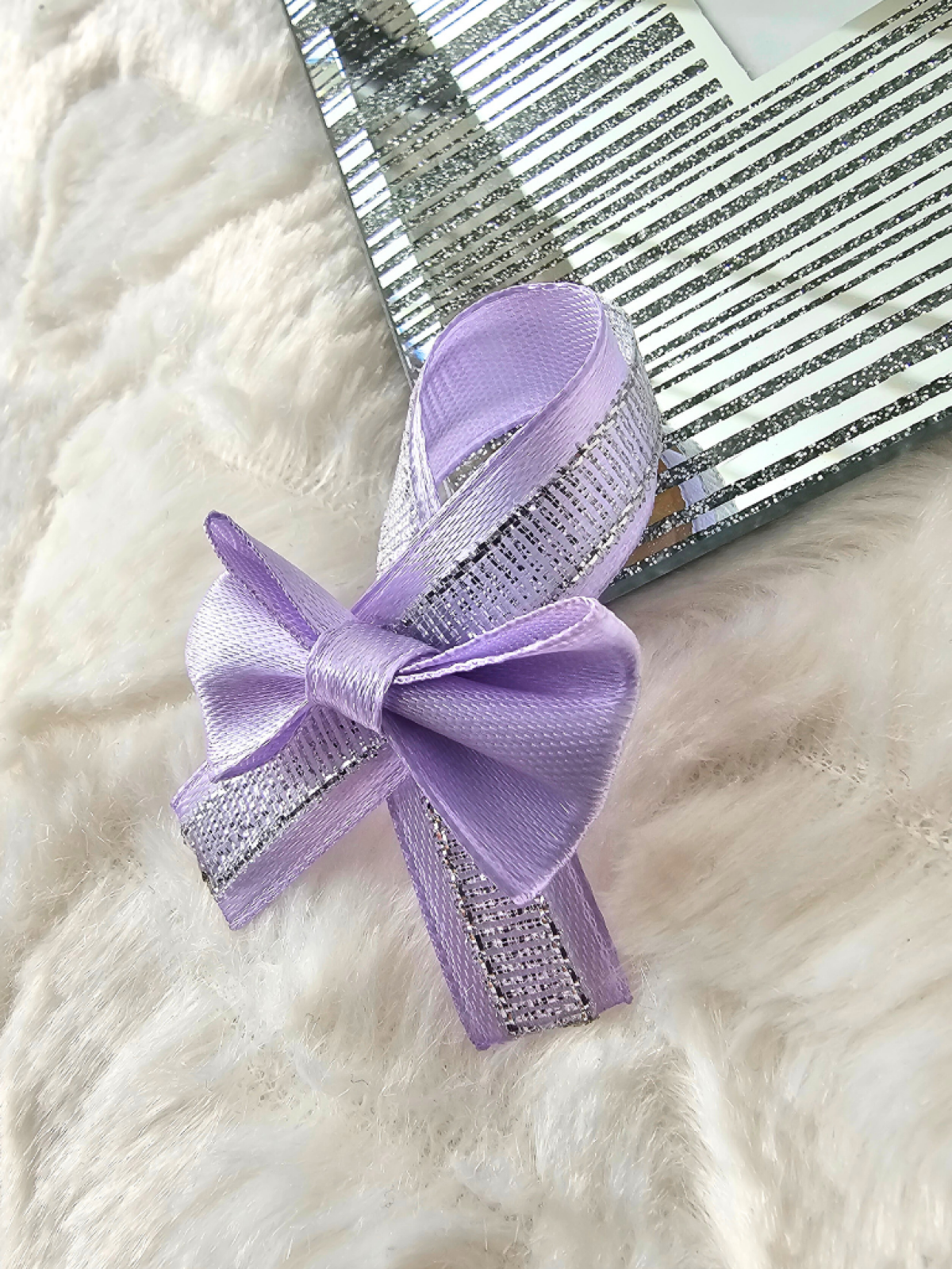Przypinki dla gości weselnych fiolet lawend wrzosowy srebrne 