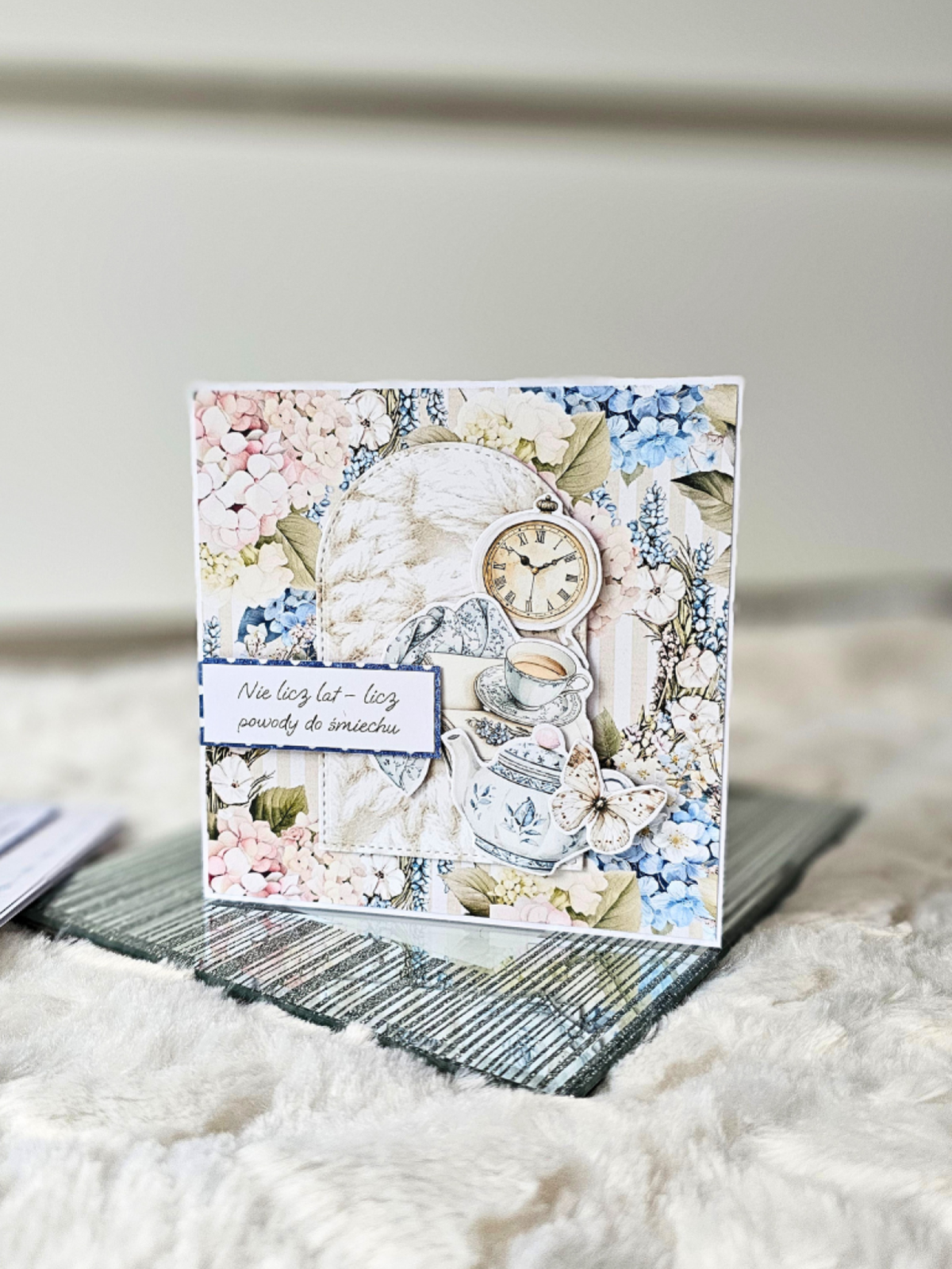 Kartka urodzinowa w wiejskim stylu - nie licz lat - licz powody do śmiechu!