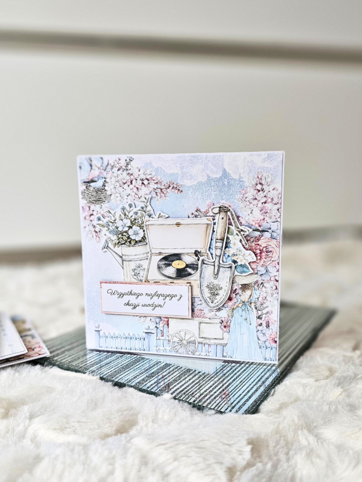 Kartka urodzinowa w wiejskim stylu wiosenna  