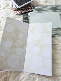 Kartka urodzinowa -pełna elegancji, kobieta sukcesu