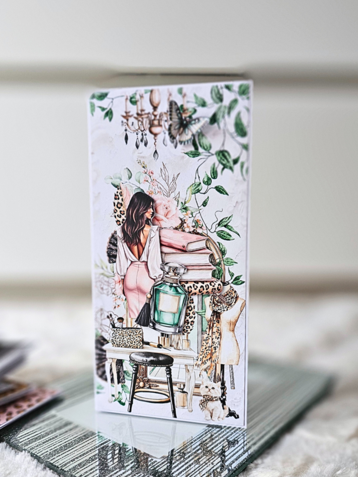 Kartka urodzinowa -pełna elegancji, dla szefowej